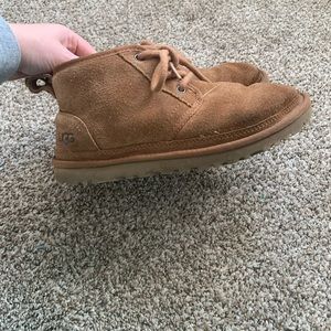 Chestnut ugg nuemel